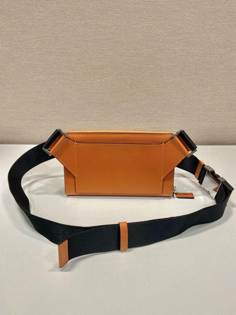 Pra*a waist chest packs